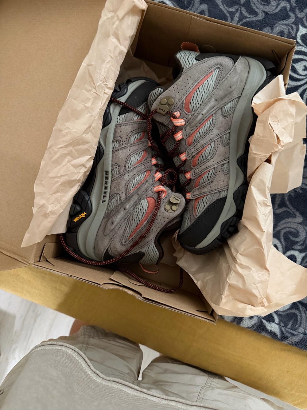 merrell Moab 3 Mid Women’s Hiking Boots 6 - Picture 3 of 4